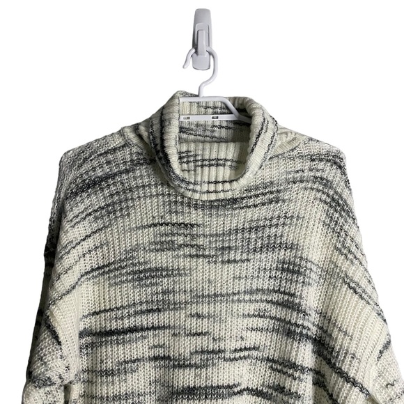 Torrid Women's Soft and Cozy Knit Turtleneck - Picture 2 of 8